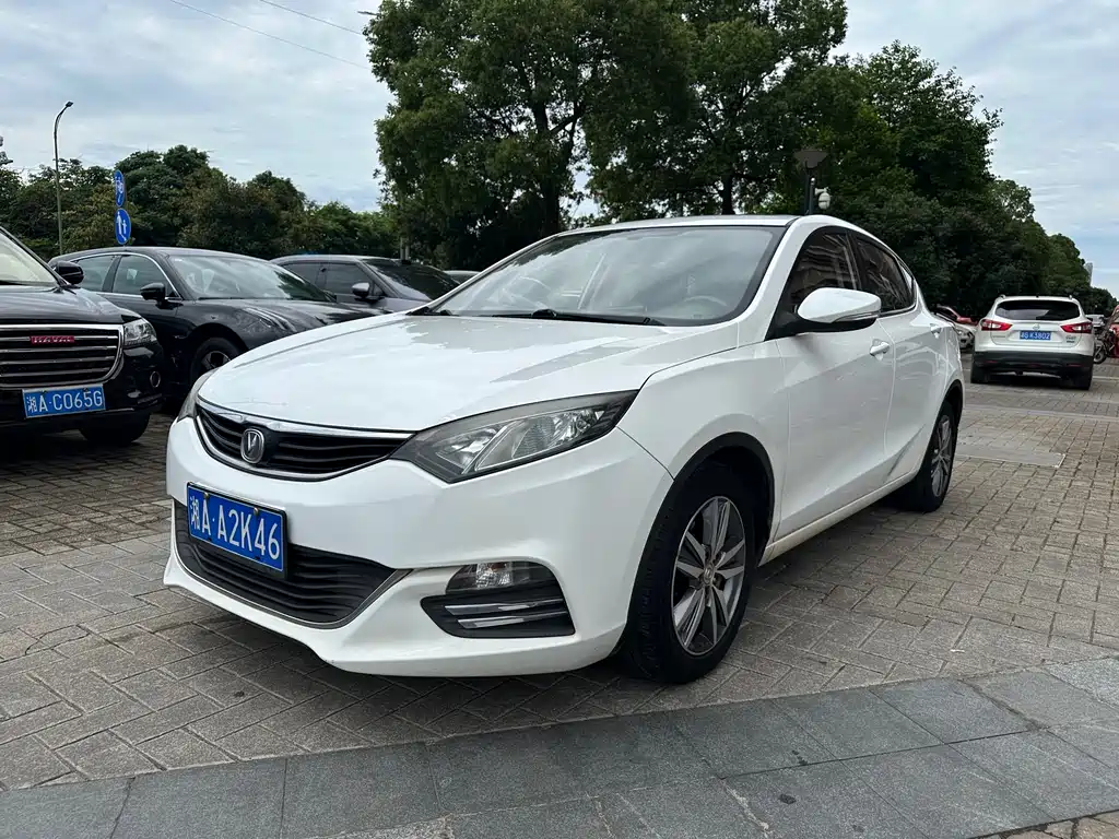 Changan EadoXT
