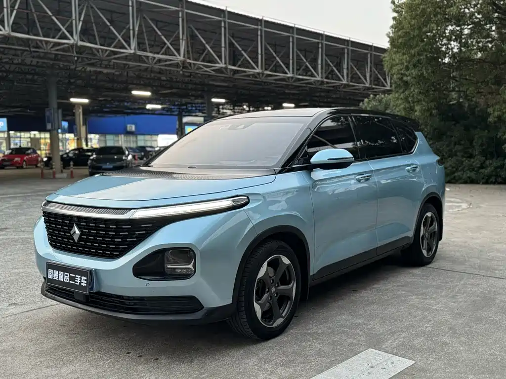 Baojun RM-5