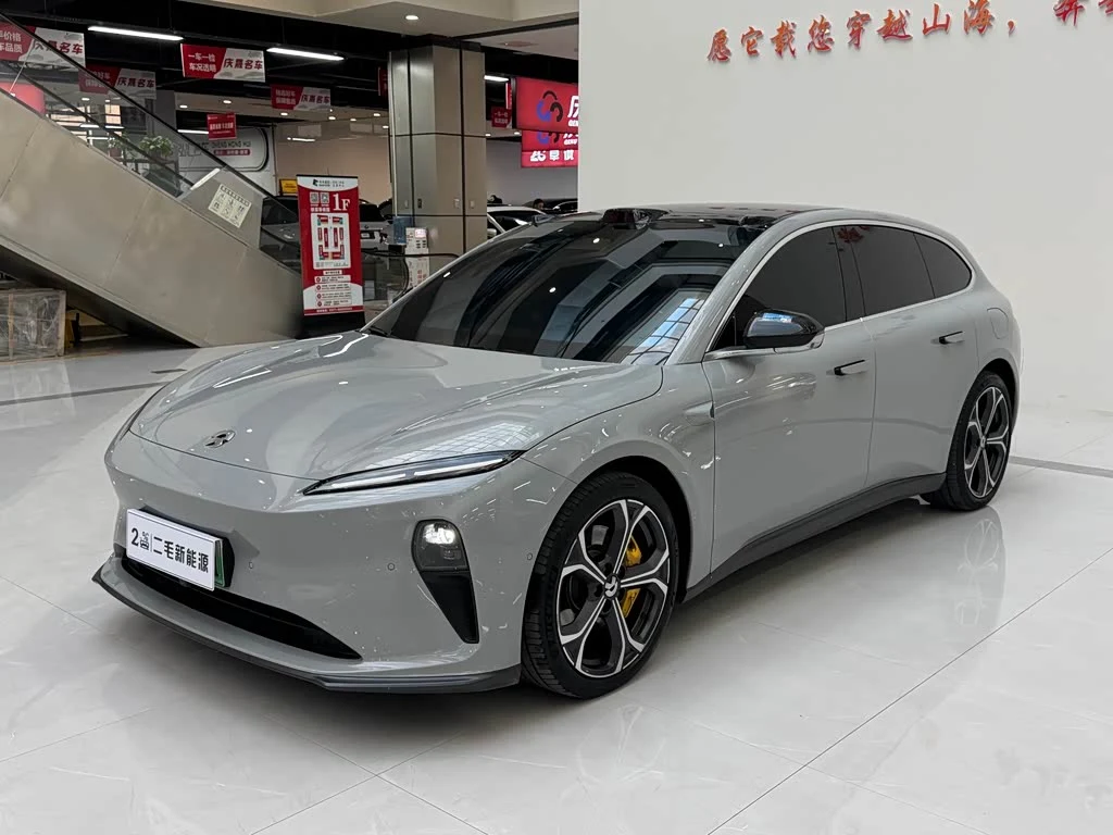 NIO ET5T
