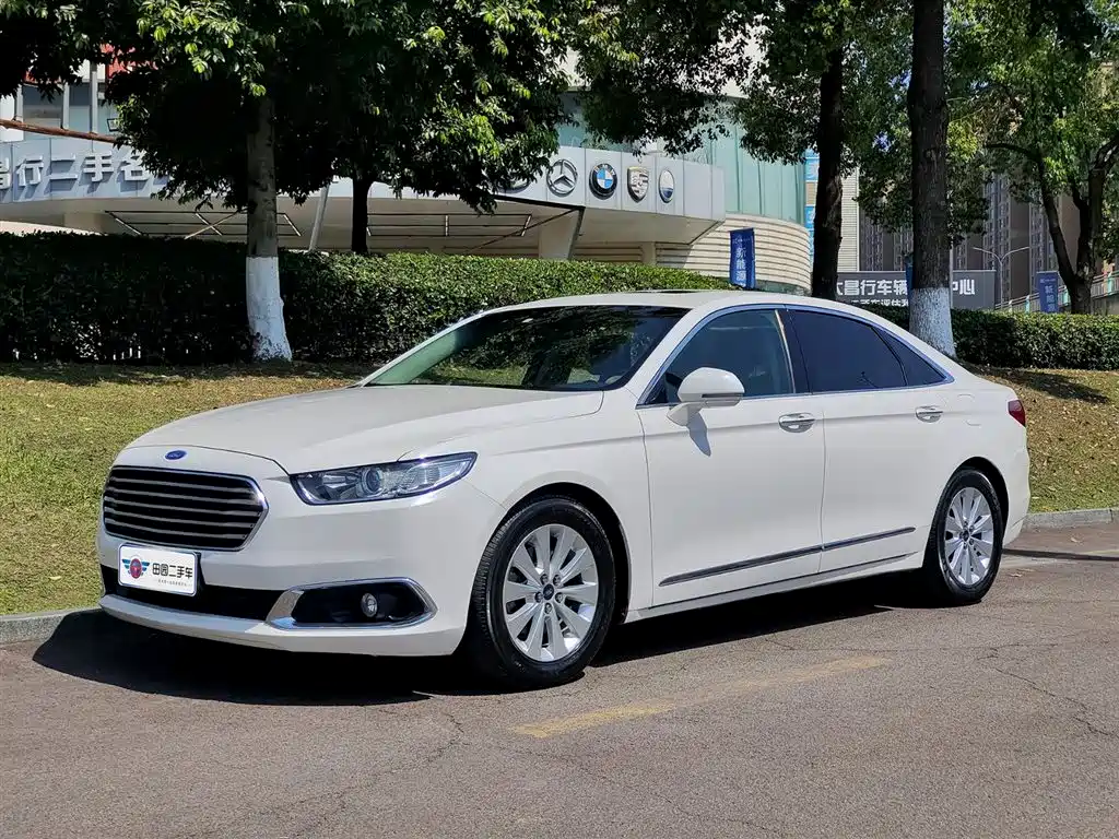 Ford Taurus