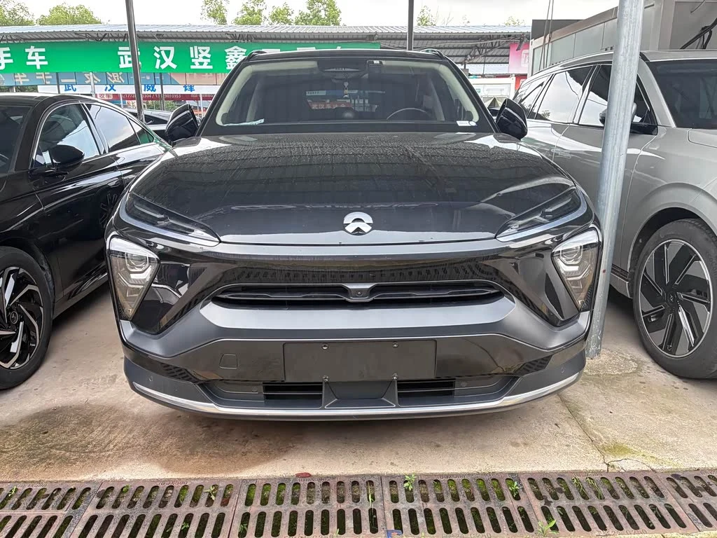 NIO ES6