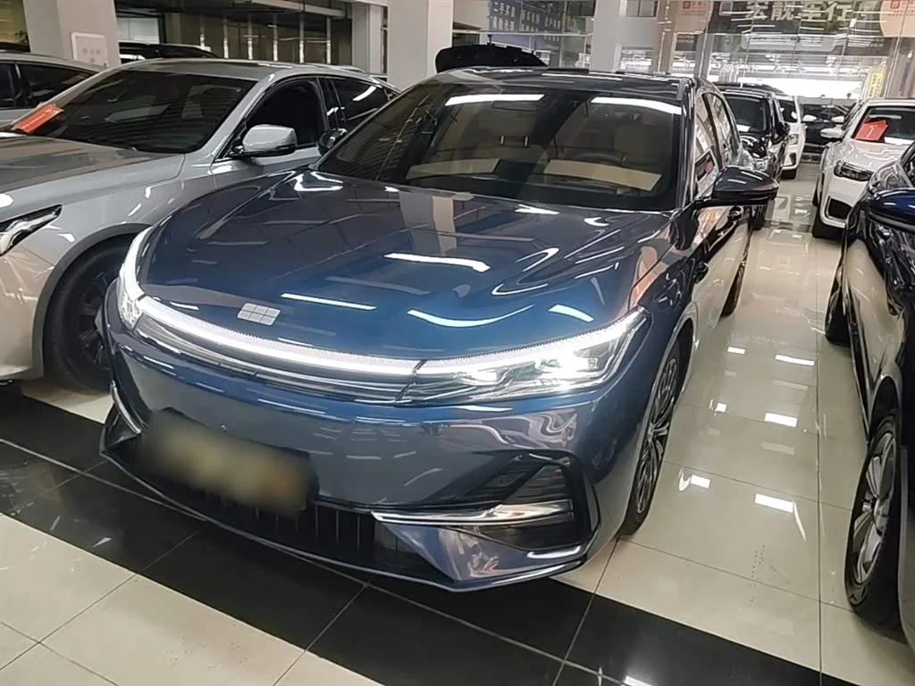 Geely Galaxy Galaxy A7 EM