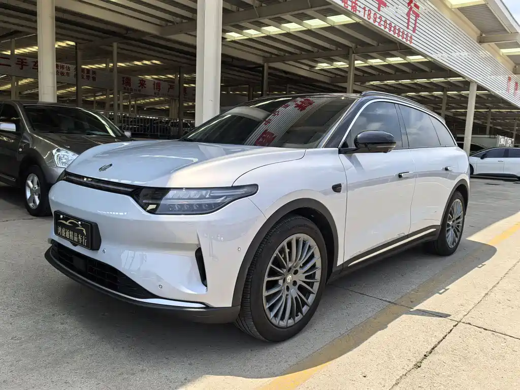Leapmotor C11