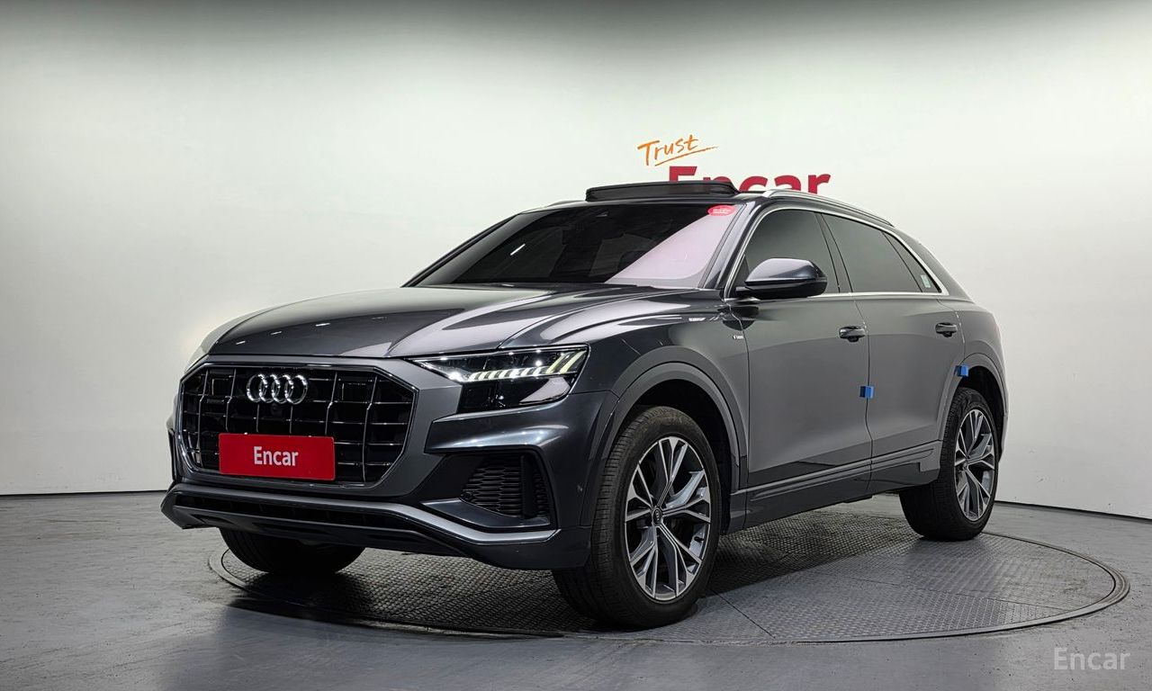 Audi Q8