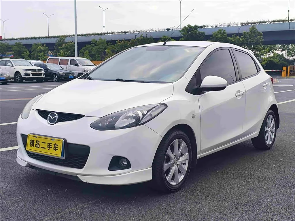 Mazda 2