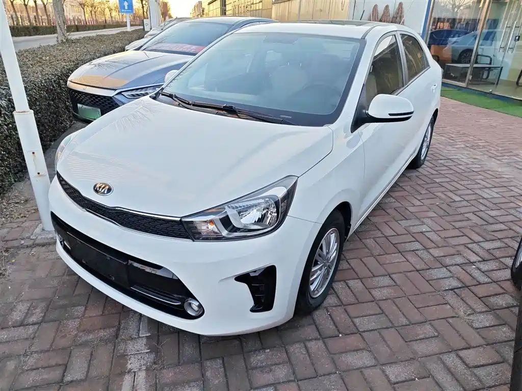 Kia Pegas