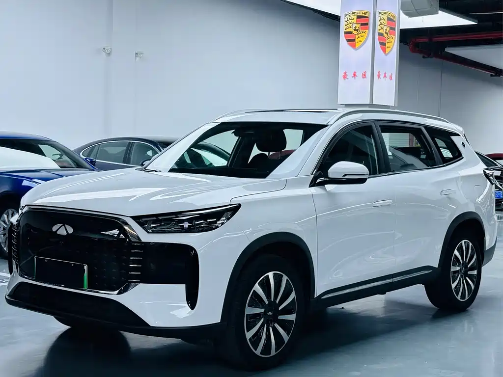 Chery T8