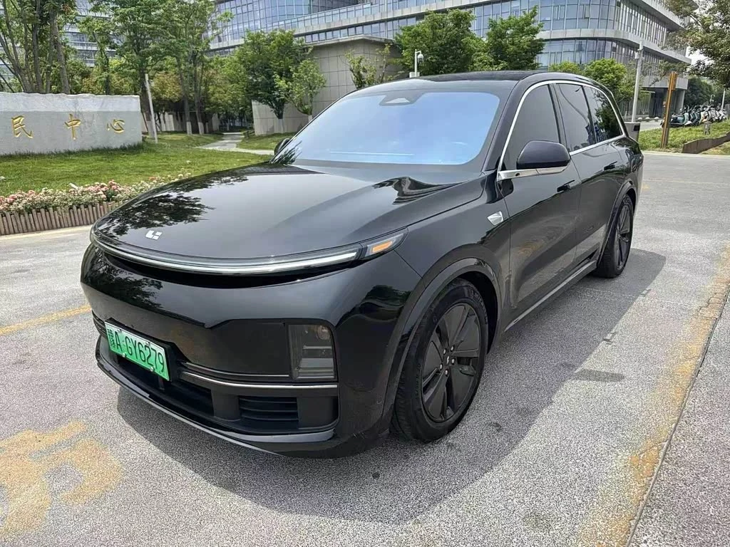 Li Auto L8