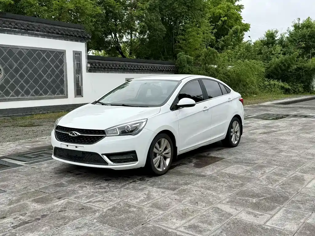 Chery Arrizo 5