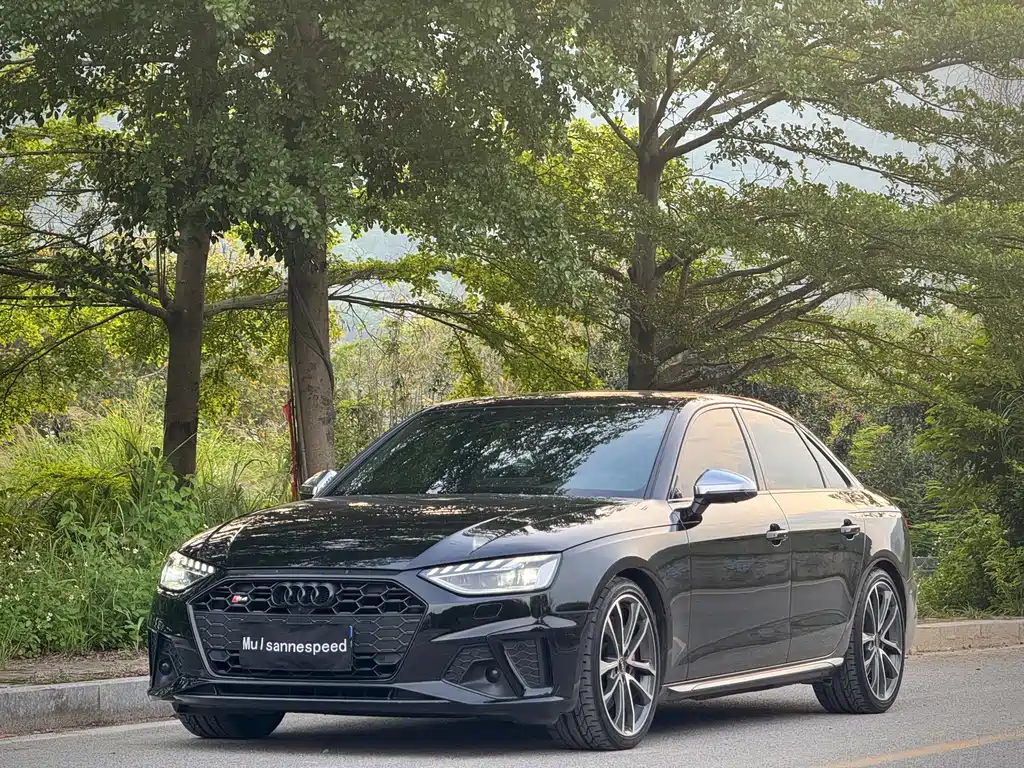 Audi S4