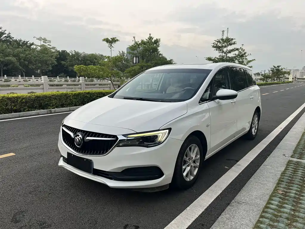 Buick GL6