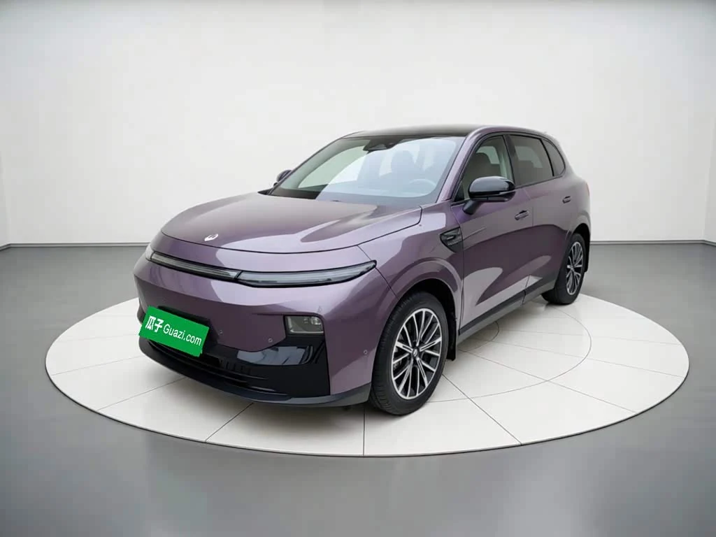 Leapmotor B10
