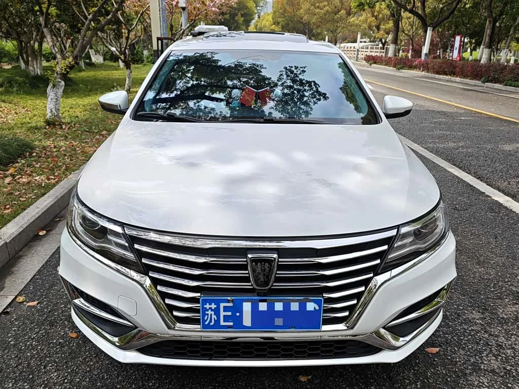 Roewe i6