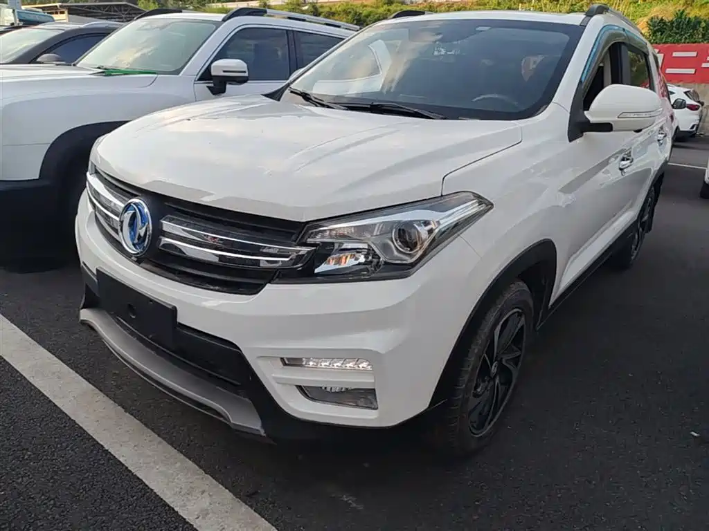 Dongfeng S560