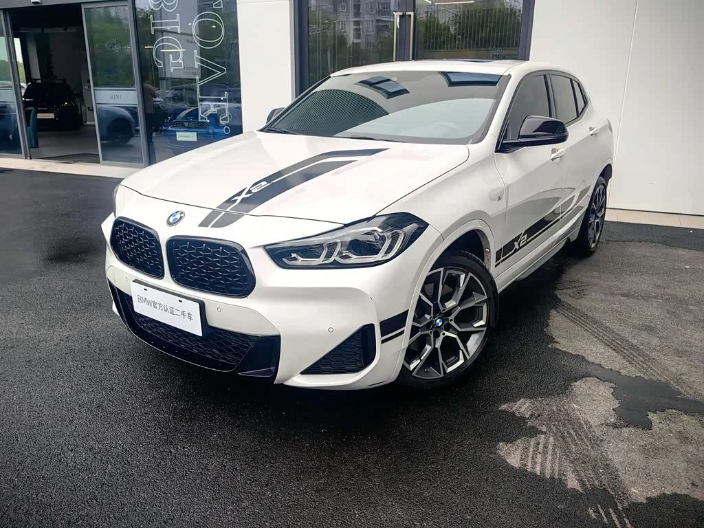 BMW X2
