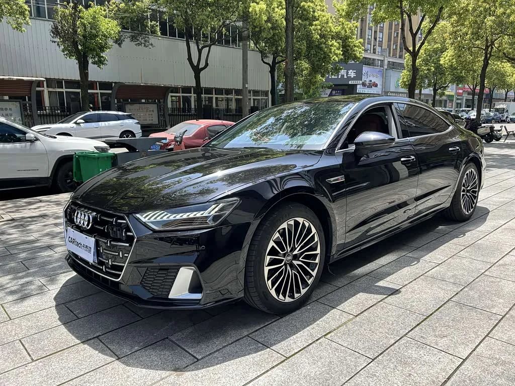 Audi A7L