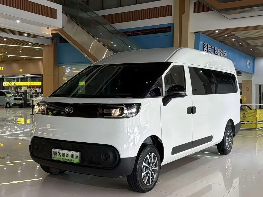 Maxus V1
