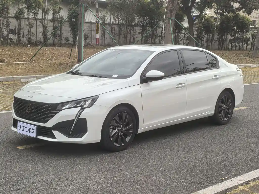 Peugeot 408