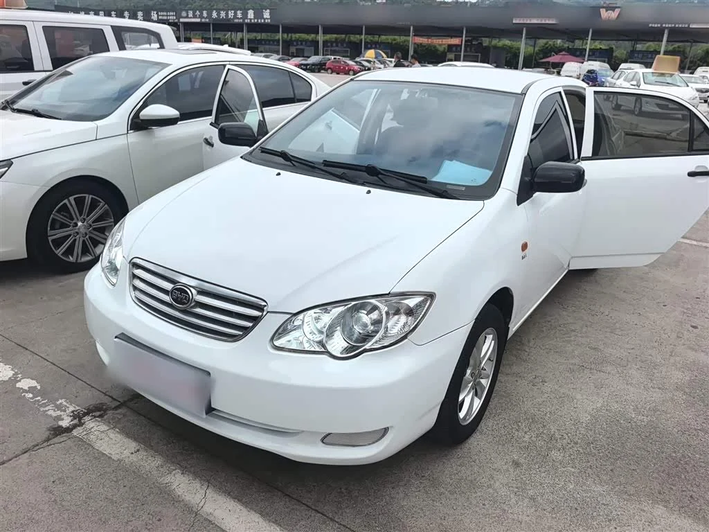 BYD F3