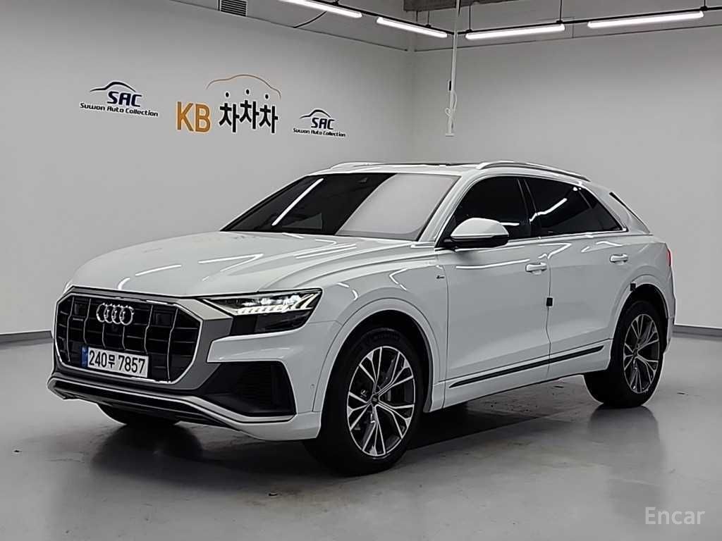 Audi Q8