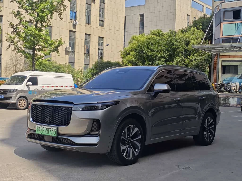 Li Auto ONE