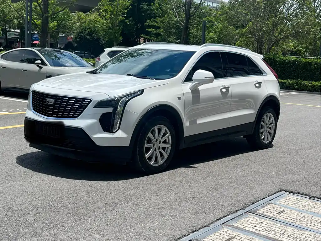 Cadillac XT4
