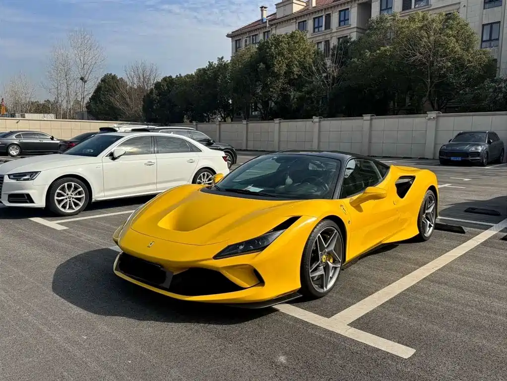 Ferrari F8