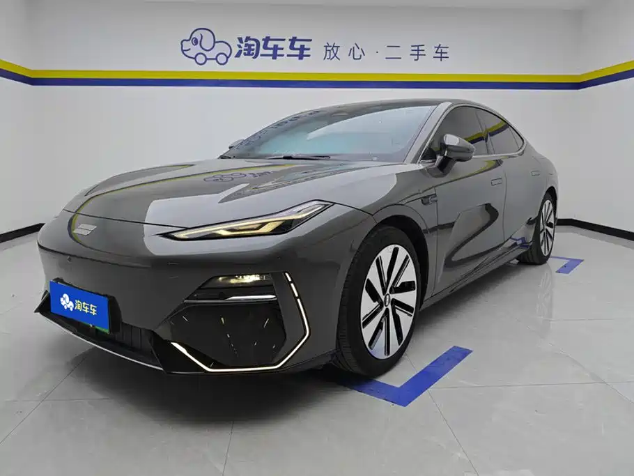 Geely Galaxy Galaxy E8