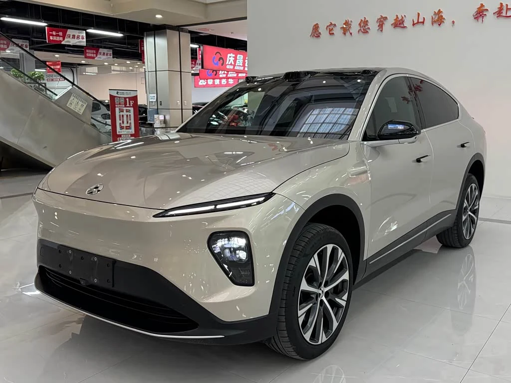 NIO EC7