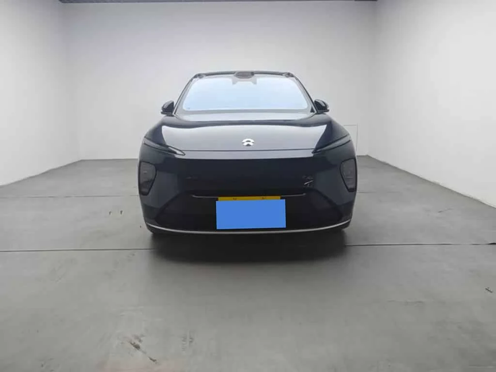 NIO ES8