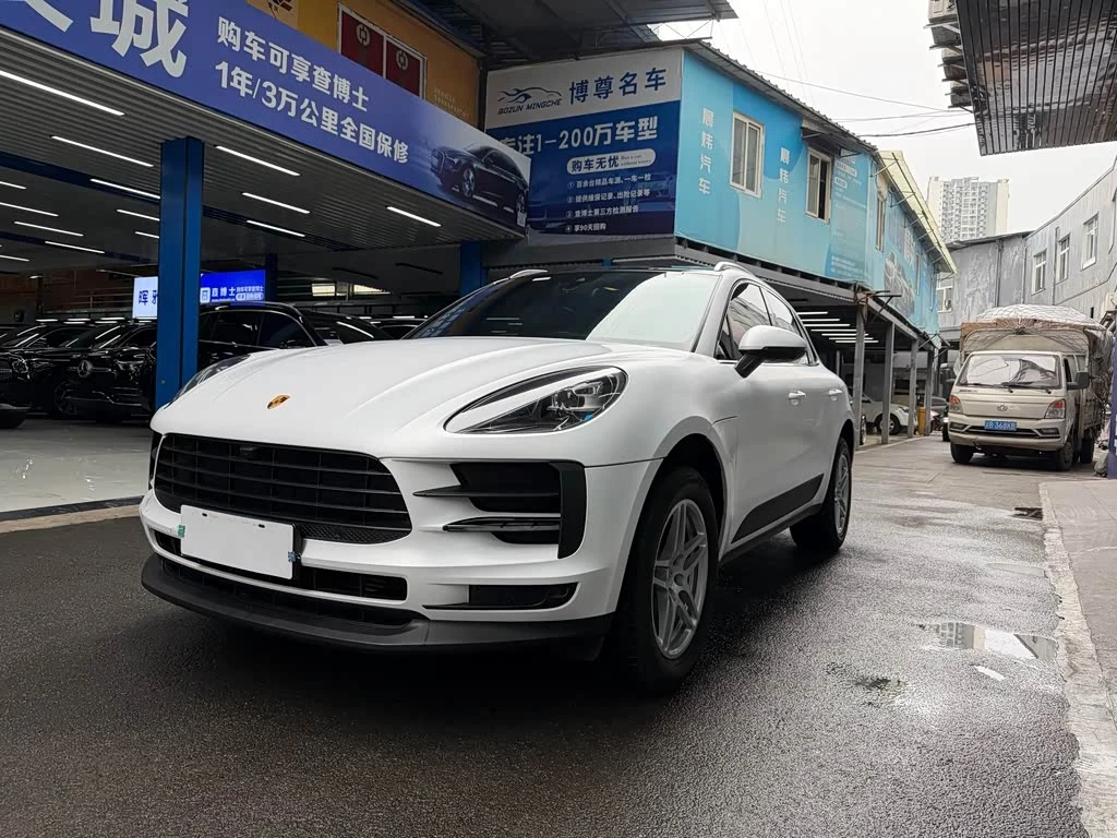 Porsche Macan