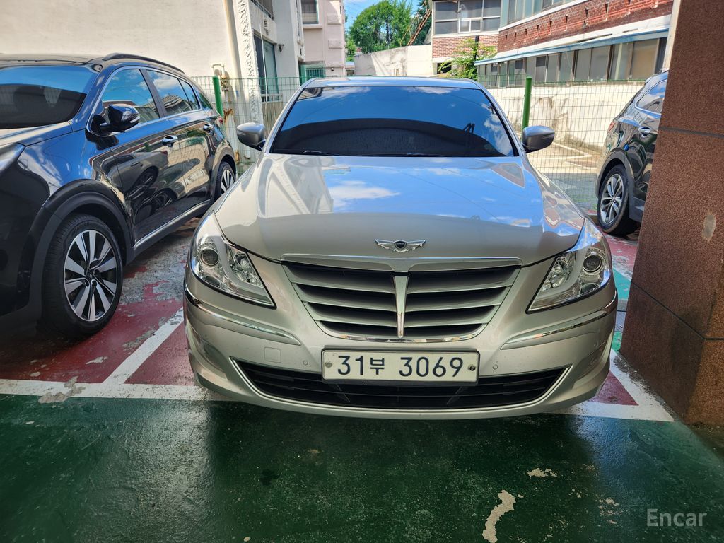 Hyundai Genesis