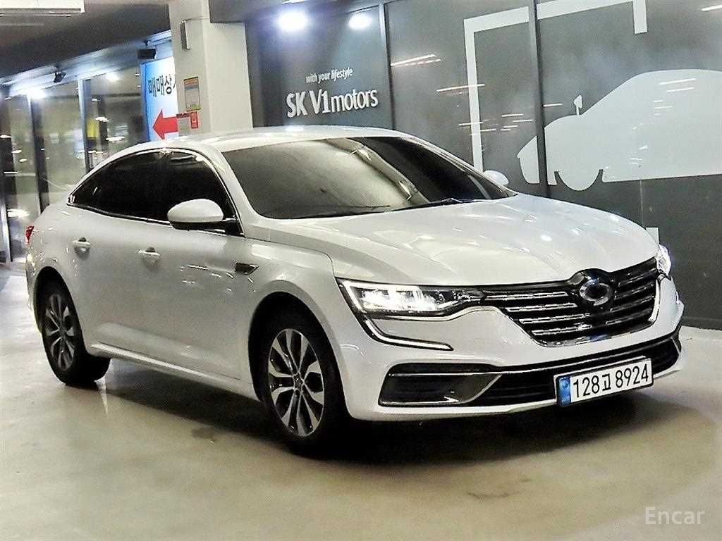 Renault SM6