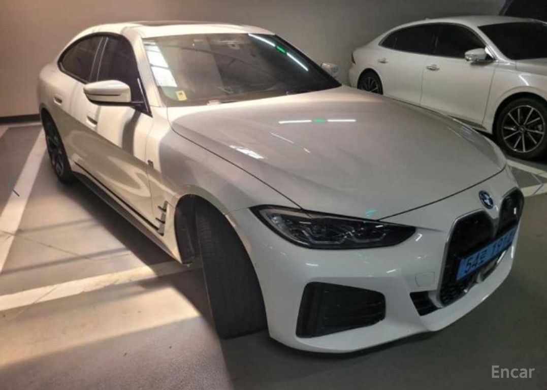 BMW i4