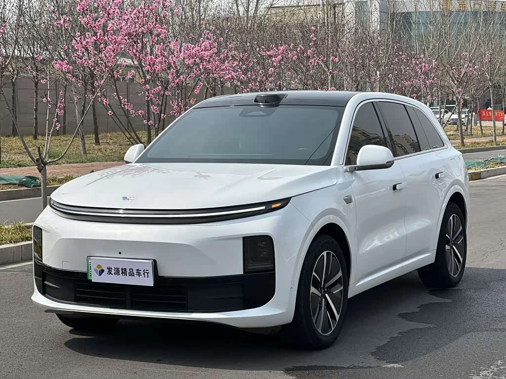 Li Auto L6