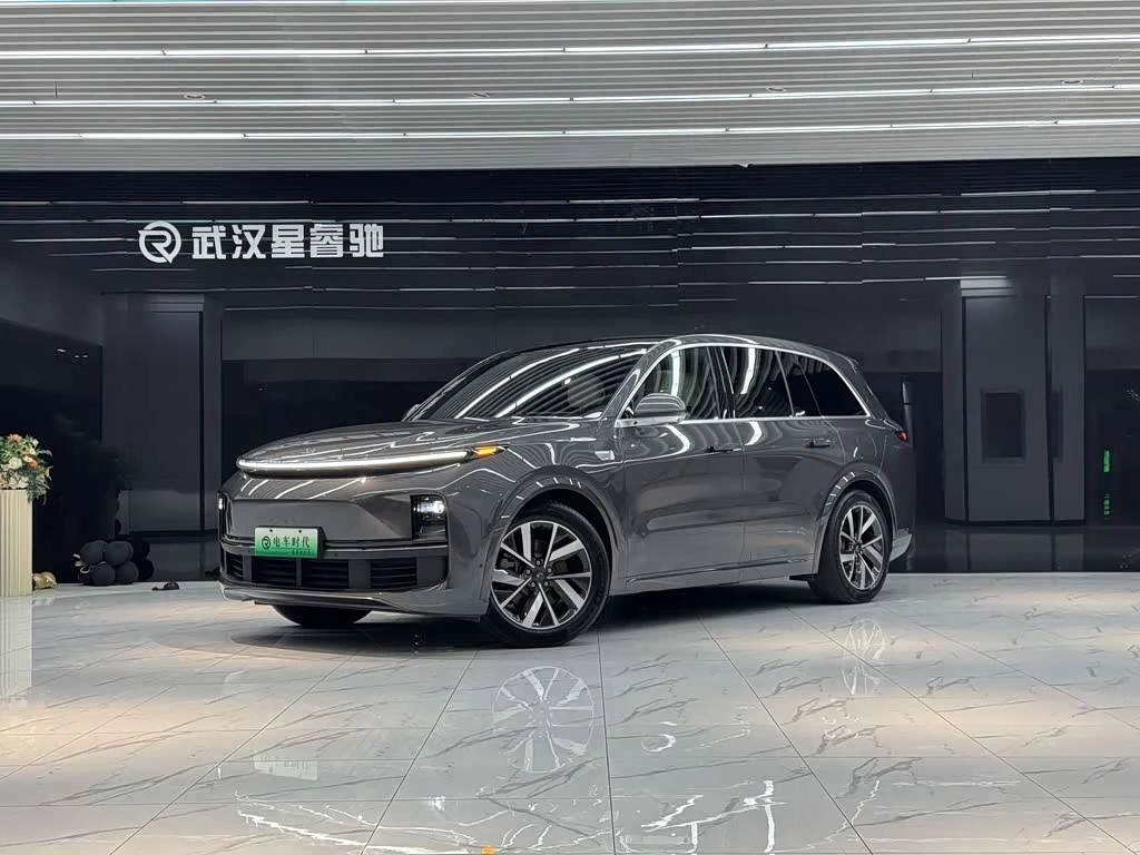 Li Auto L8