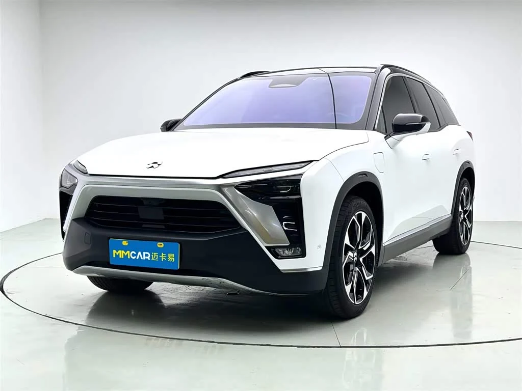 NIO ES8