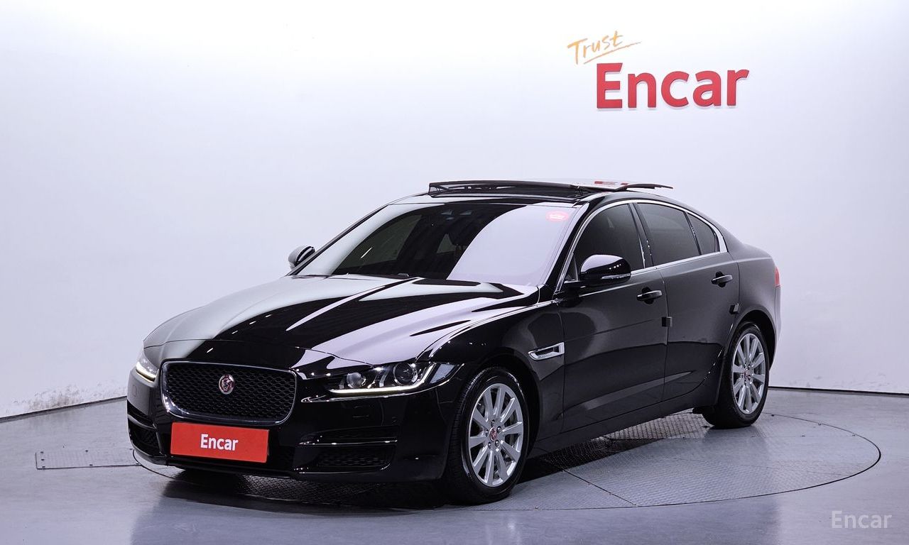 Jaguar XE