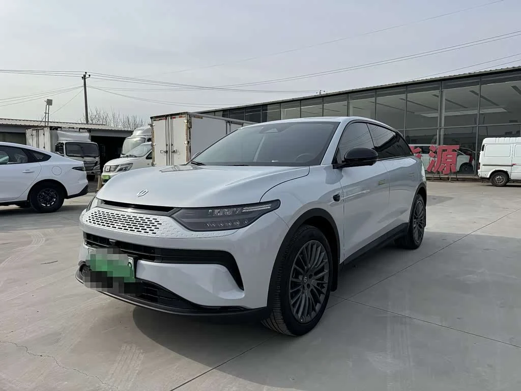 Leapmotor C11