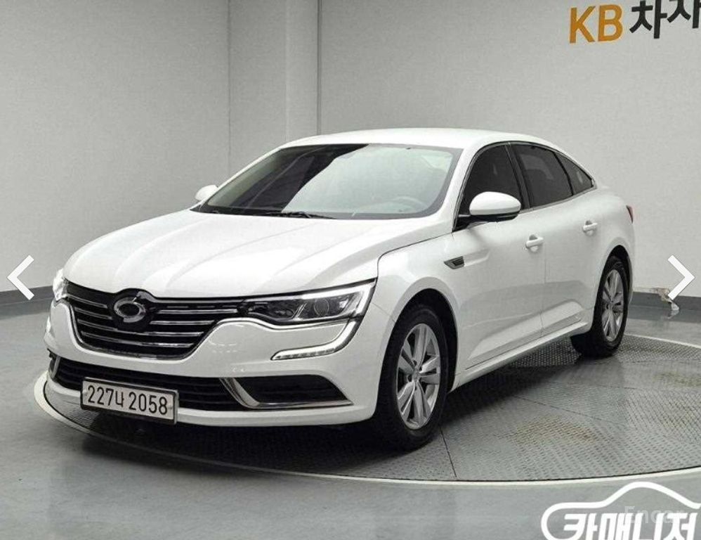 Renault SM6