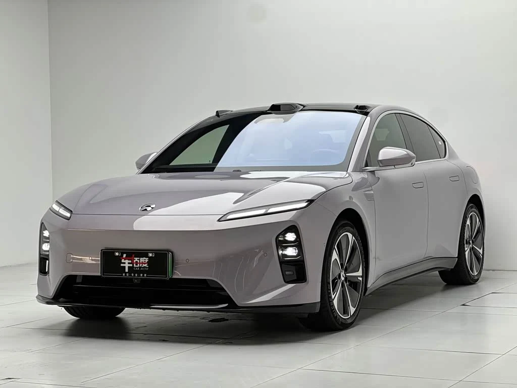 NIO ET5
