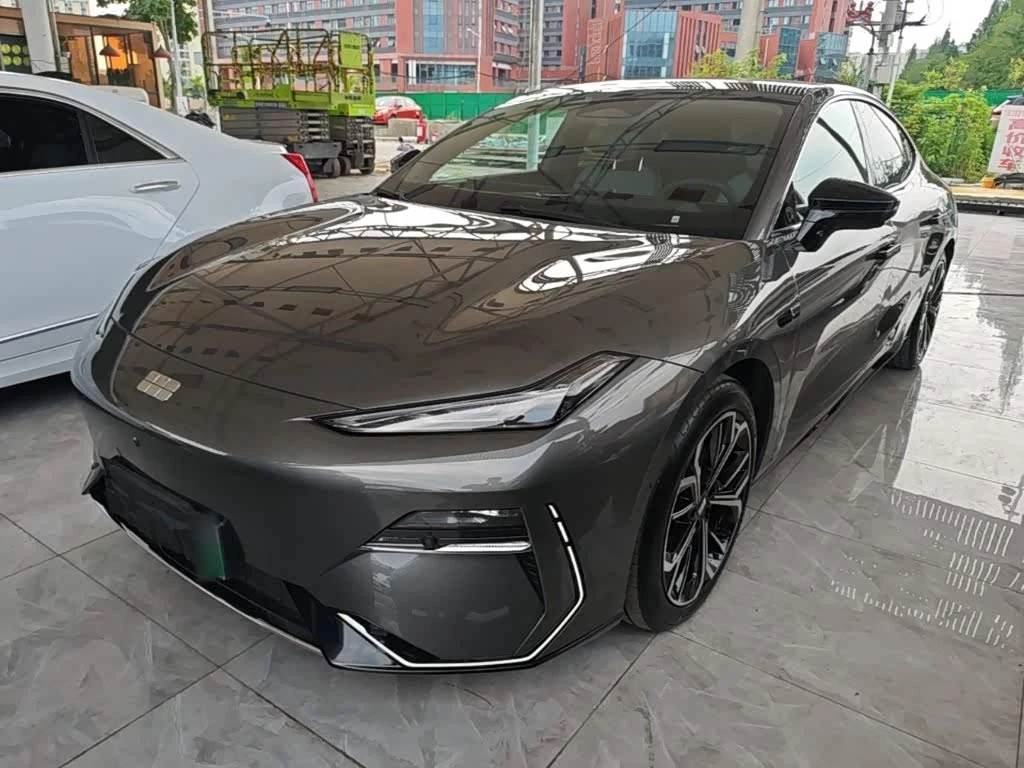 Geely Galaxy Galaxy E8