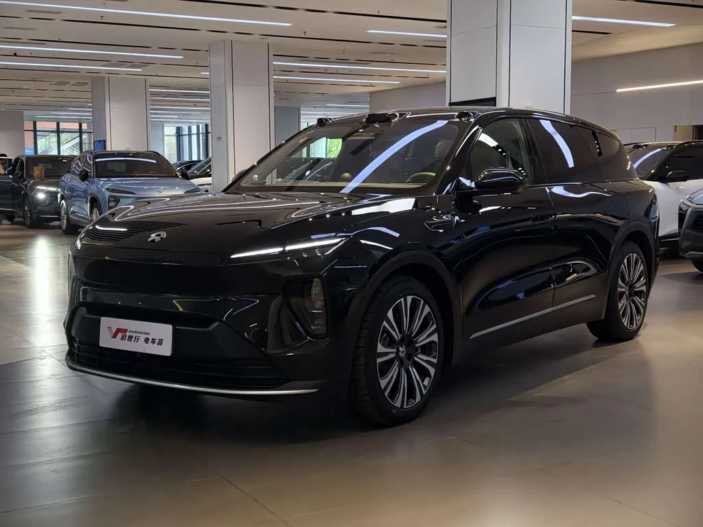 NIO ES8