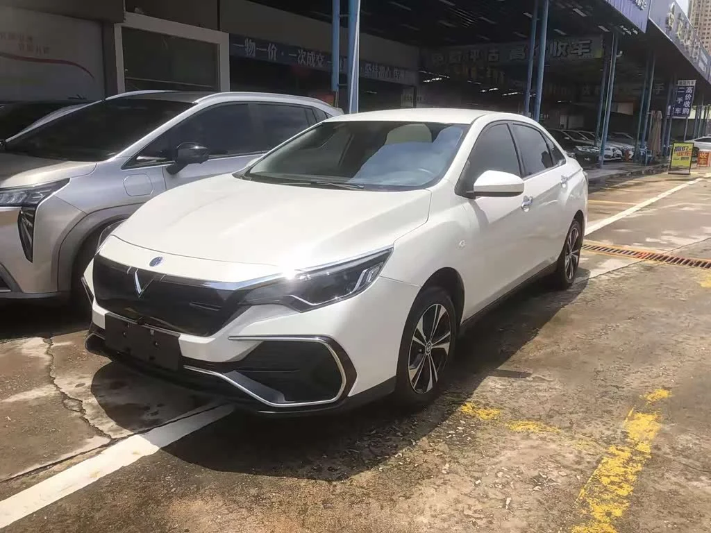 Venucia D60EV