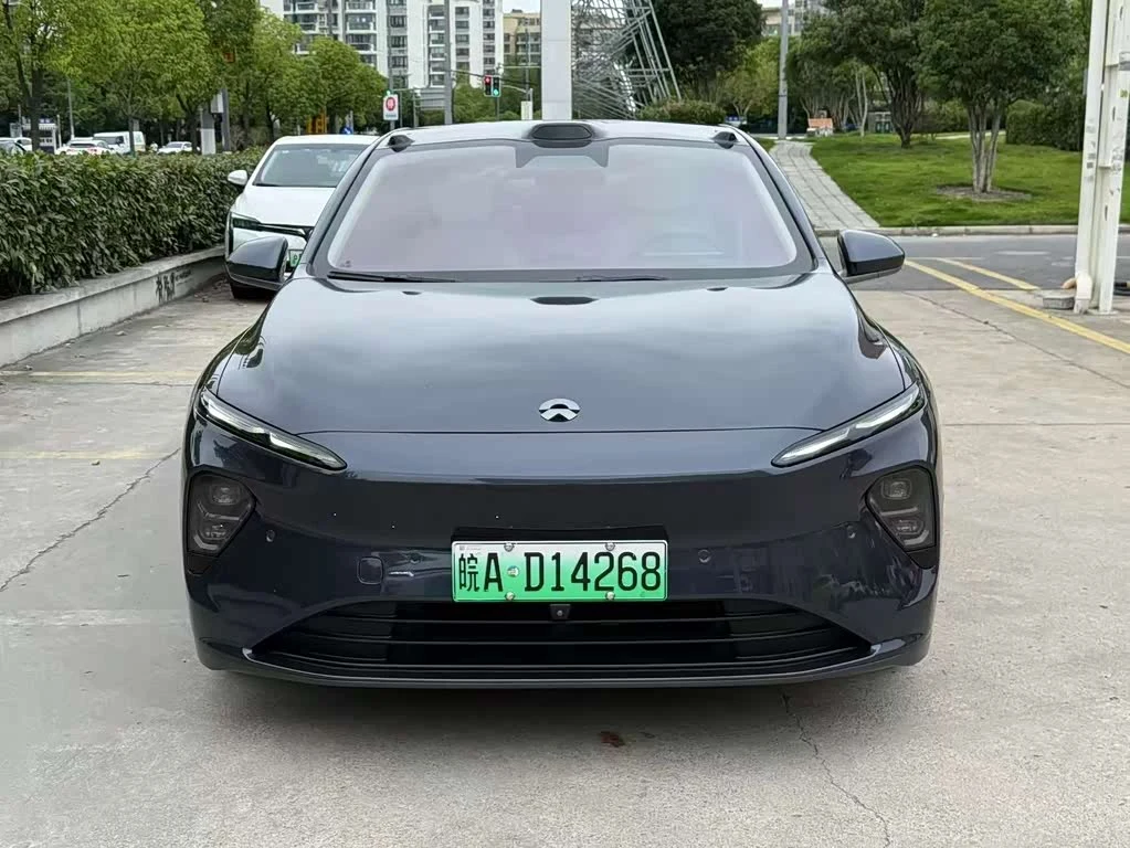 NIO ET7