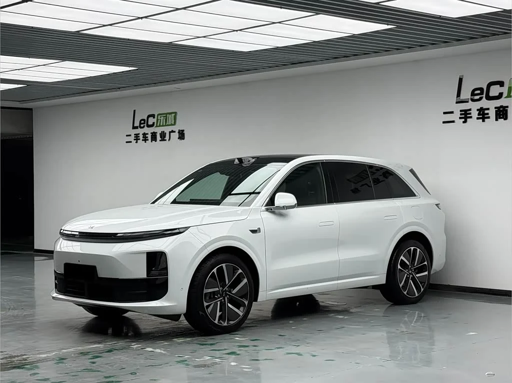 Li Auto L6