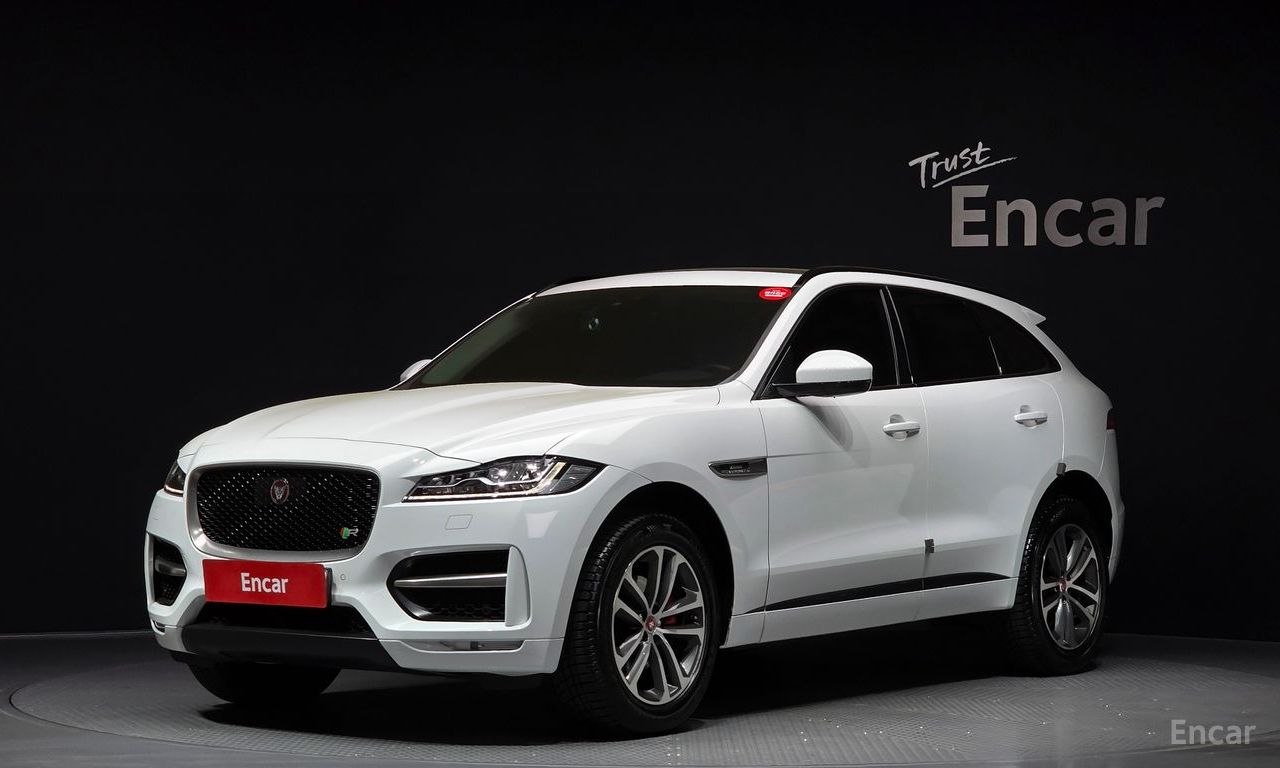 Jaguar F-Pace