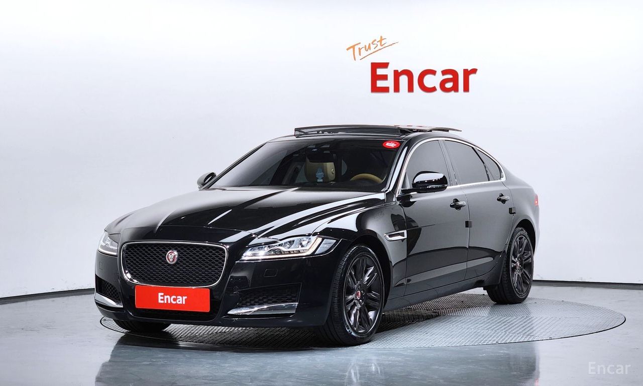 Jaguar XF
