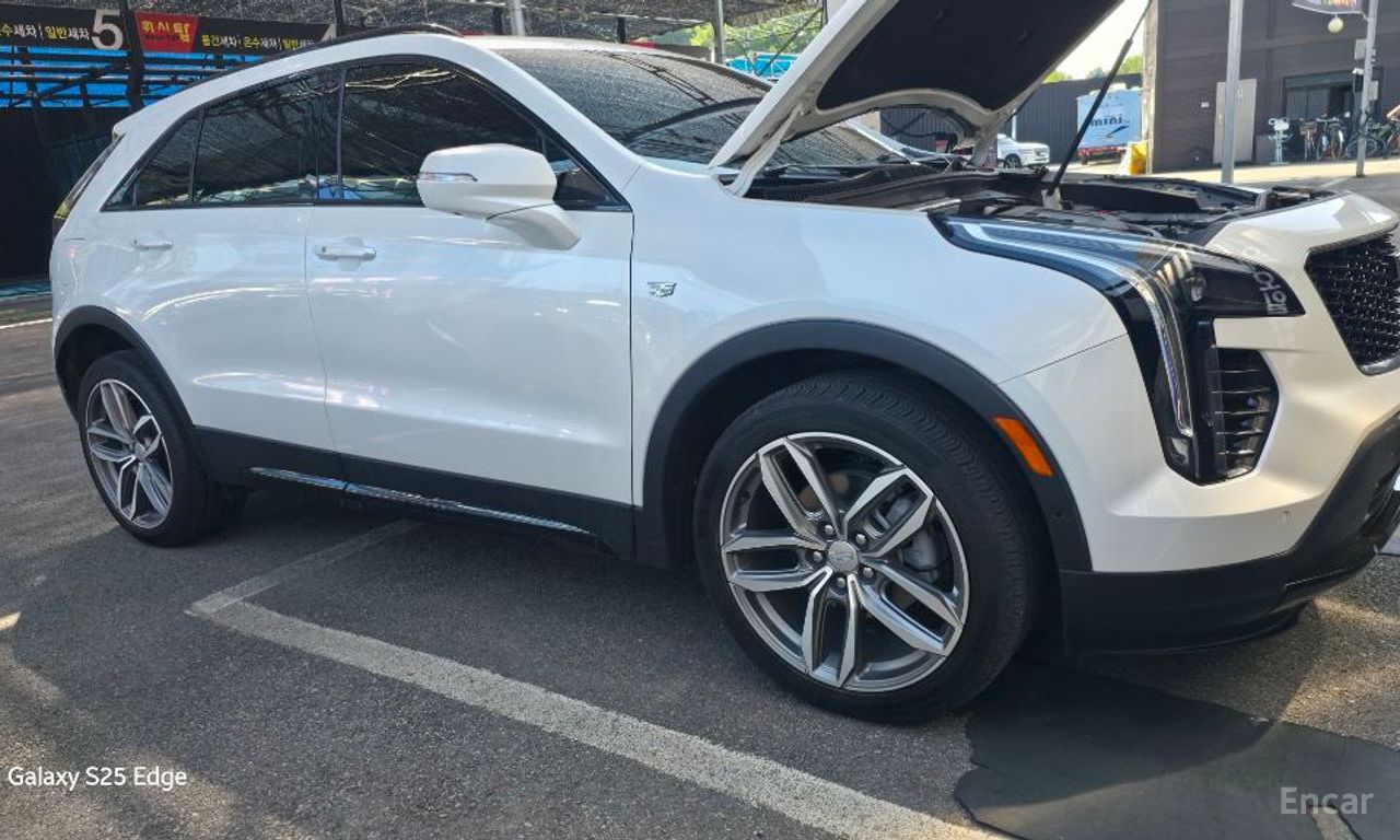 Cadillac XT4