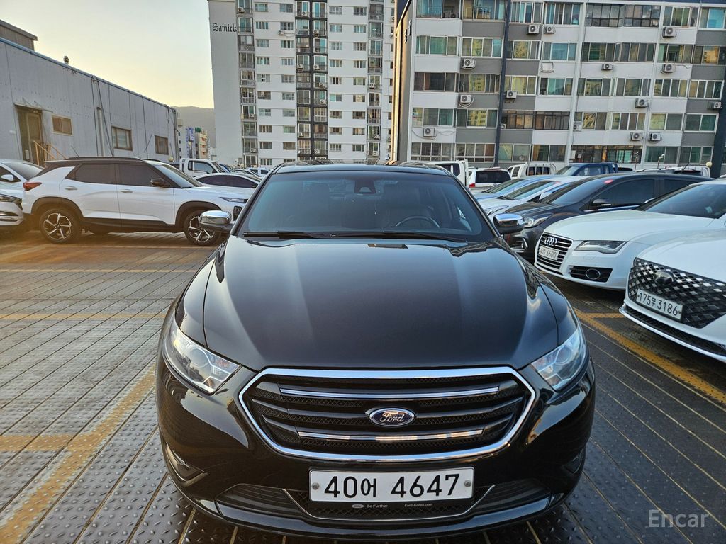 Ford Taurus